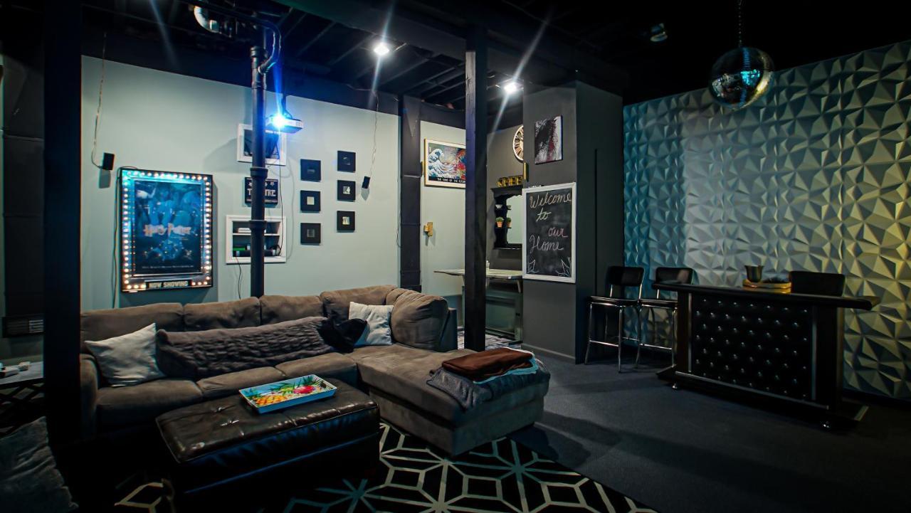 אומהה 160Inch Home Movie Theater- Great For Movie Night! מראה חיצוני תמונה