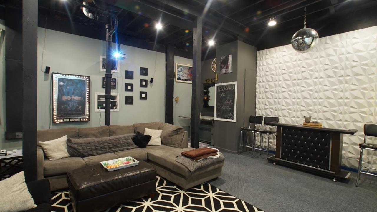 אומהה 160Inch Home Movie Theater- Great For Movie Night! מראה חיצוני תמונה