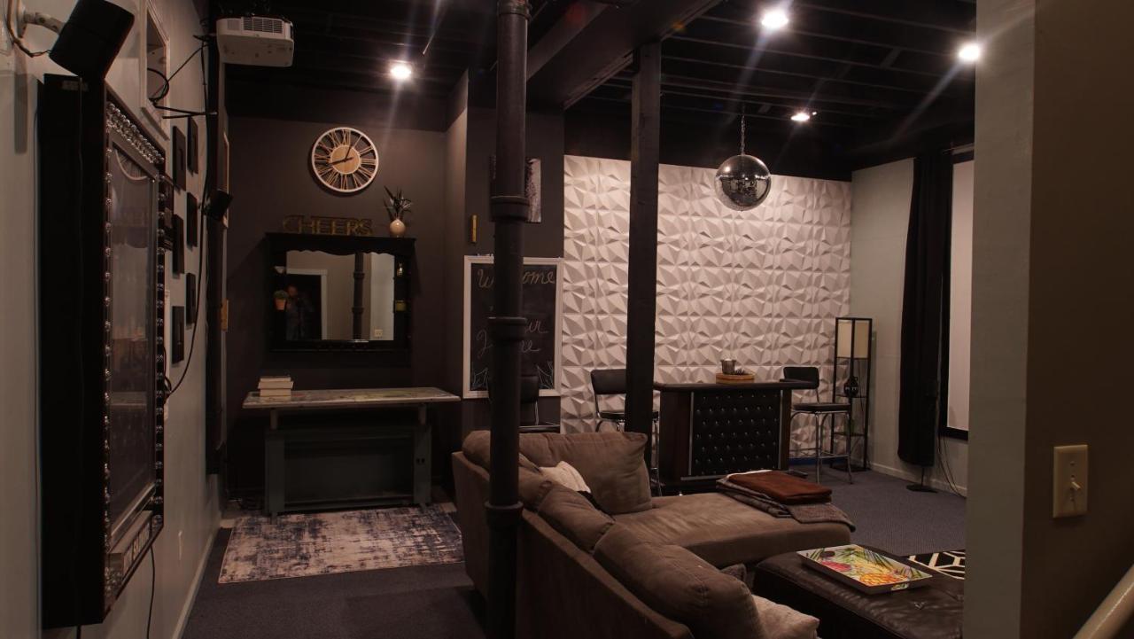 אומהה 160Inch Home Movie Theater- Great For Movie Night! מראה חיצוני תמונה